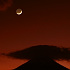 宵の笠雲富士と地球照