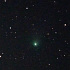 淡い緑色の光を放つギャラッド彗星