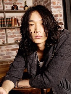 綾野剛(2011年9月30日)の画像｜ビジュアルボーイ